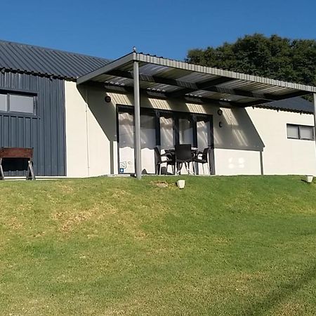 קלרנס Lola'S Self Catering Accommodation מראה חיצוני תמונה