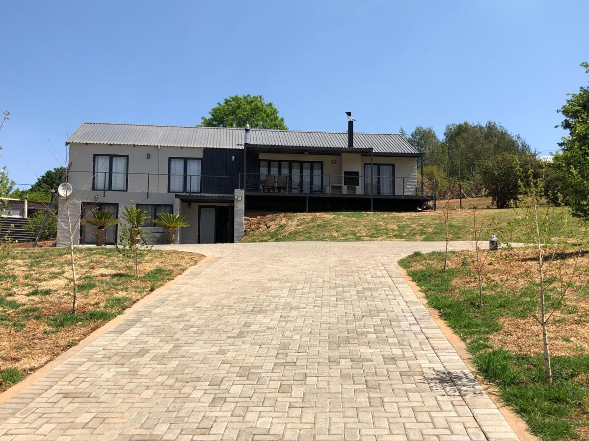 קלרנס Lola'S Self Catering Accommodation מראה חיצוני תמונה