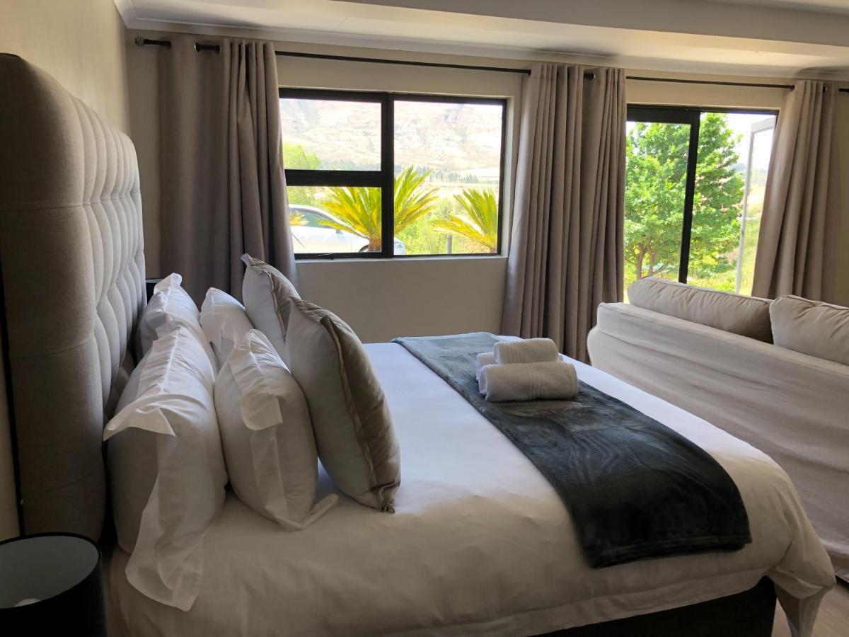 קלרנס Lola'S Self Catering Accommodation מראה חיצוני תמונה