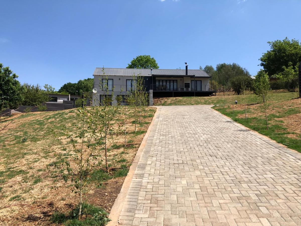 קלרנס Lola'S Self Catering Accommodation מראה חיצוני תמונה